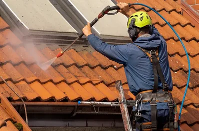 Démoussage et hydrofuge de toiture au Mesnil-Villeman
